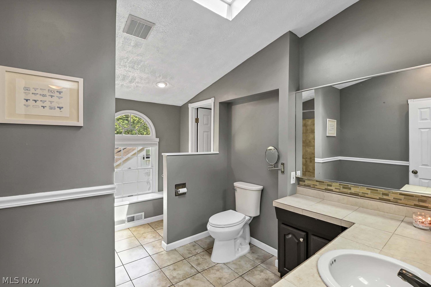24380 Hedgewood Avenue Westlake OH 44145