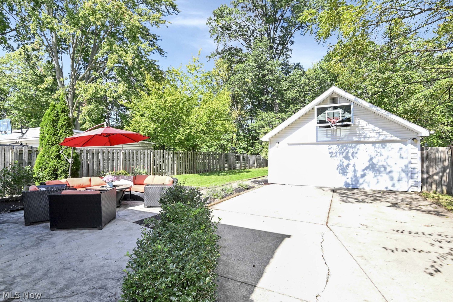 24380 Hedgewood Avenue Westlake OH 44145