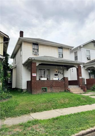 817 Rosswell Avenue Steubenville OH 43952