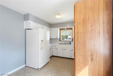 2852 Linwood Road Akron OH 44312