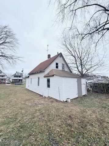 4701 Gifford Avenue Cleveland OH 44144