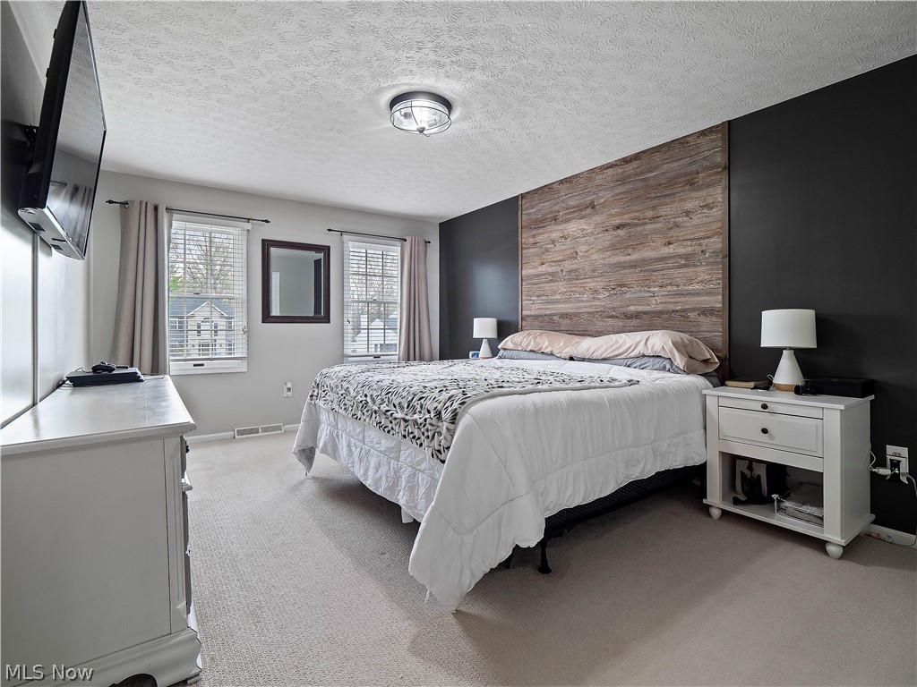 718 Wedgewood Drive Avon Lake OH 44012