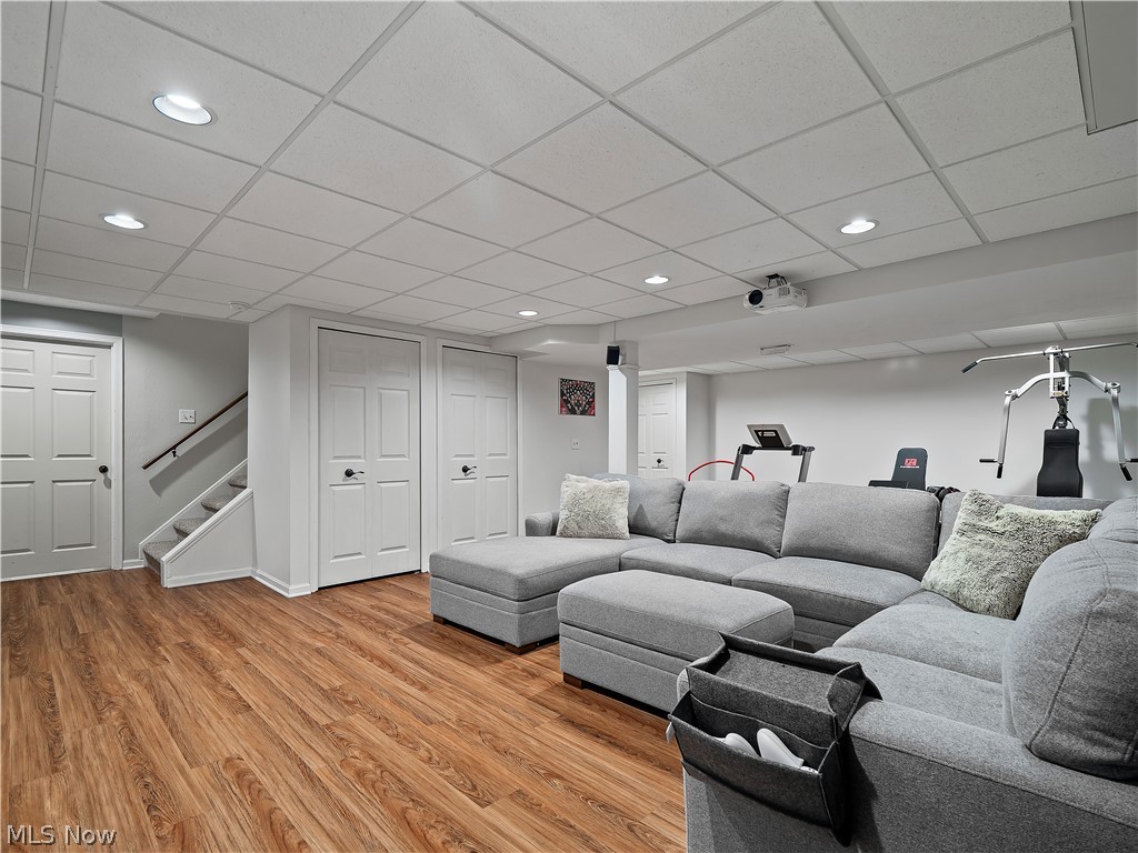 718 Wedgewood Drive Avon Lake OH 44012