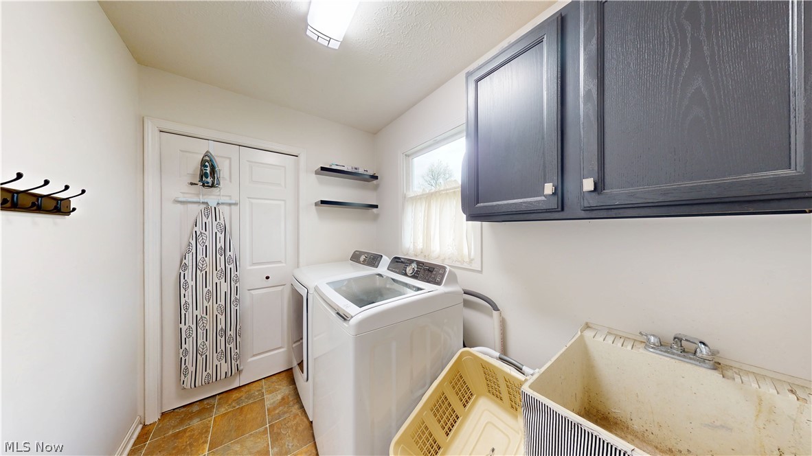 718 Wedgewood Drive Avon Lake OH 44012