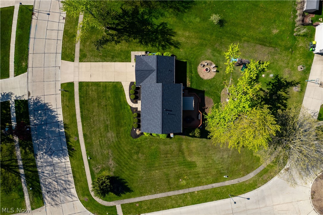 718 Wedgewood Drive Avon Lake OH 44012