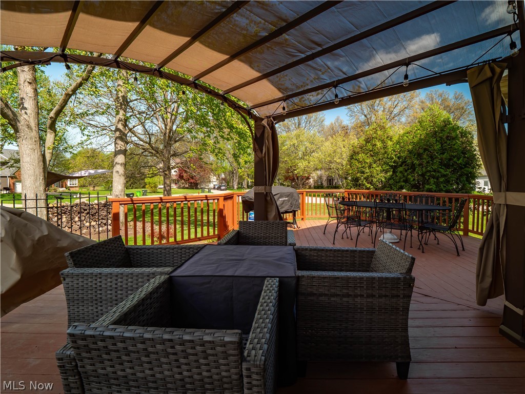 718 Wedgewood Drive Avon Lake OH 44012