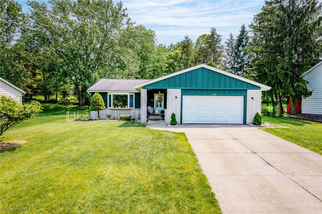 1733 Jo Ann Drive Parma OH 44134