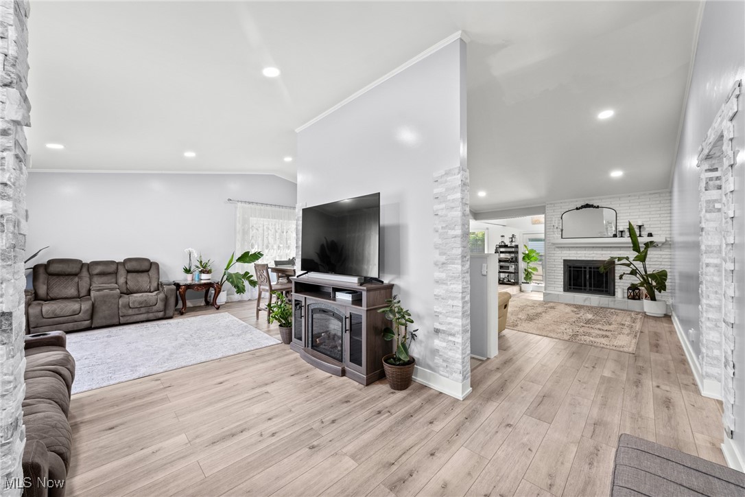 1733 Jo Ann Drive Parma OH 44134