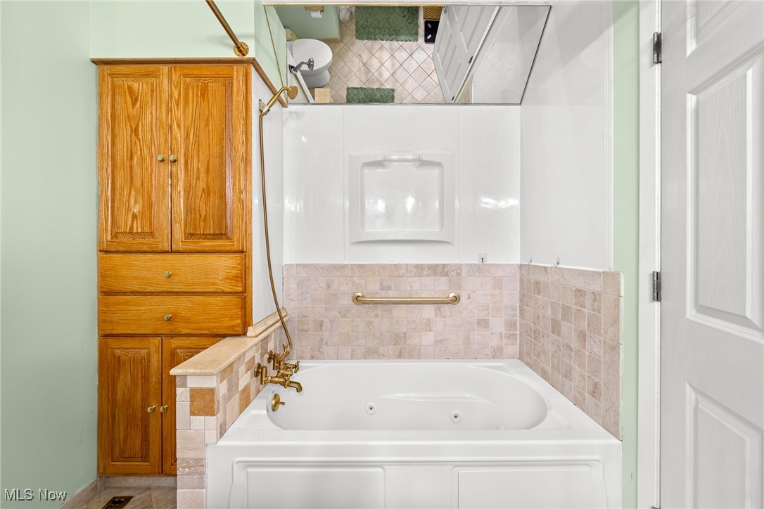 1733 Jo Ann Drive Parma OH 44134