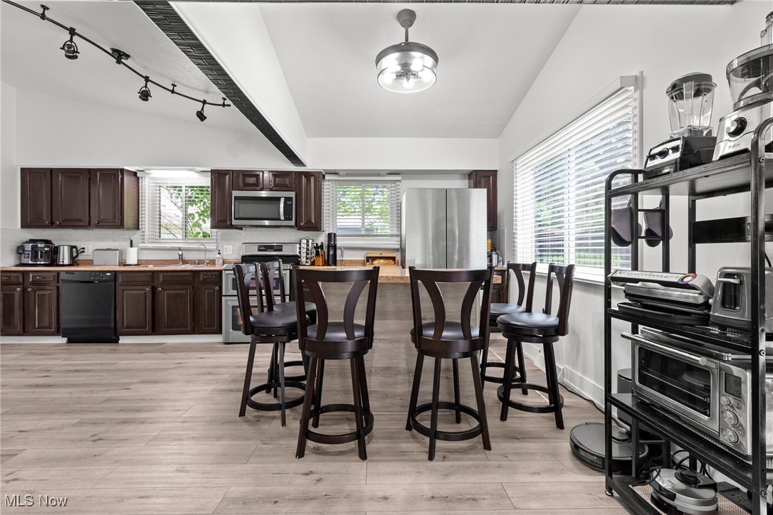 1733 Jo Ann Drive Parma OH 44134