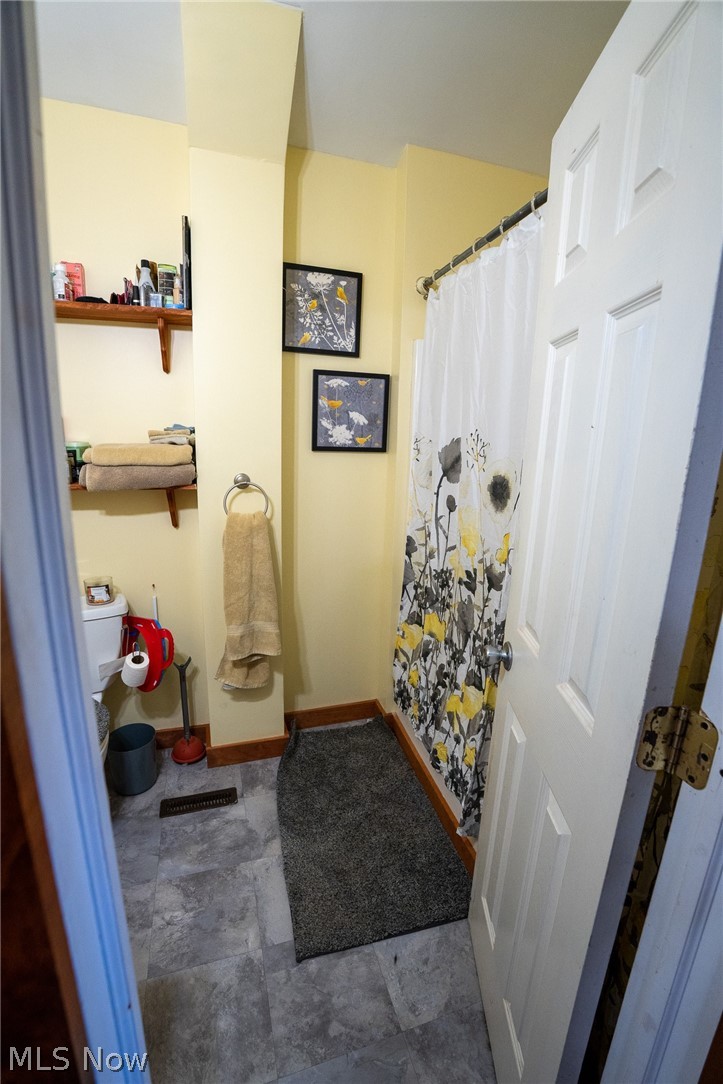 2920 State Route 193 N Jefferson OH 44047