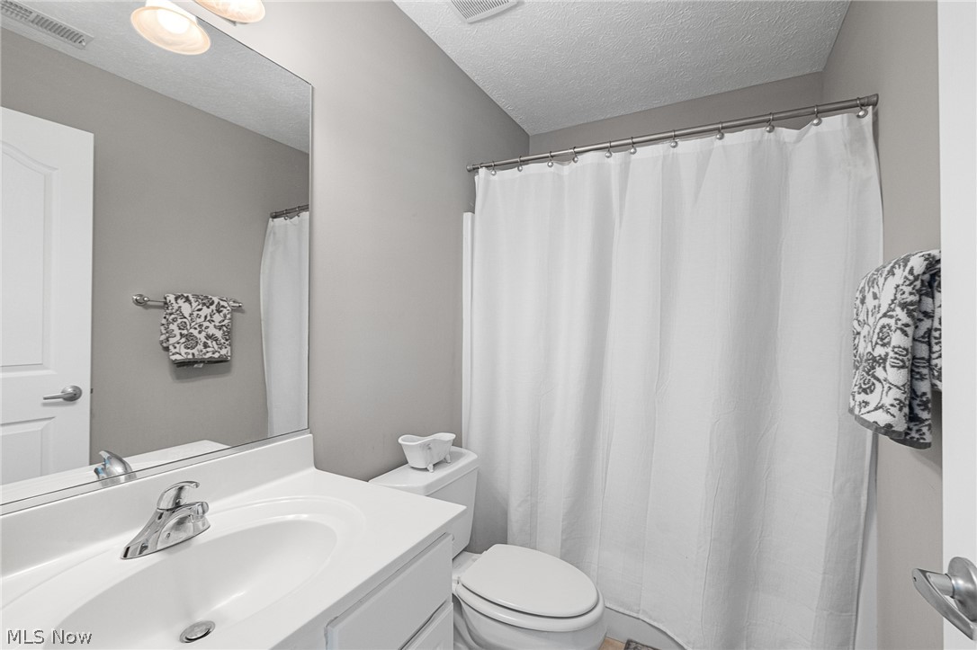 4454 Doral Drive Avon OH 44011