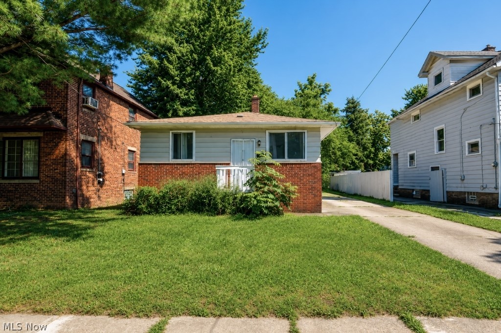 15811 Arcade Avenue Cleveland OH 44110