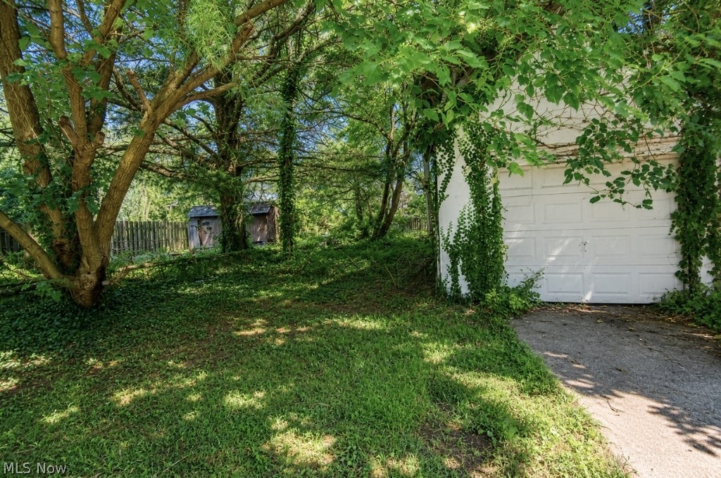 15811 Arcade Avenue Cleveland OH 44110