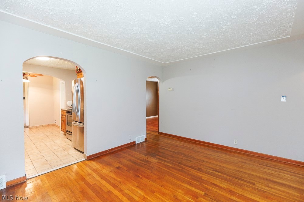 114 Sheriff Street Elyria OH 44035