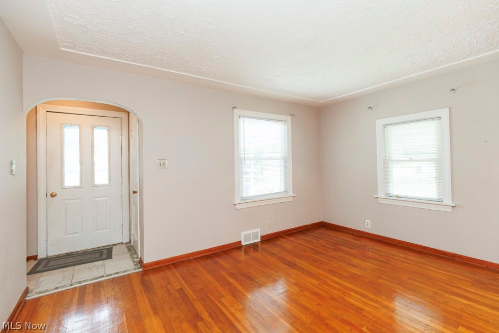 114 Sheriff Street Elyria OH 44035