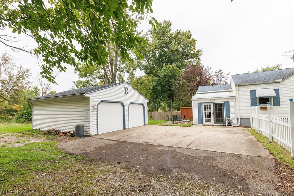 114 Sheriff Street Elyria OH 44035