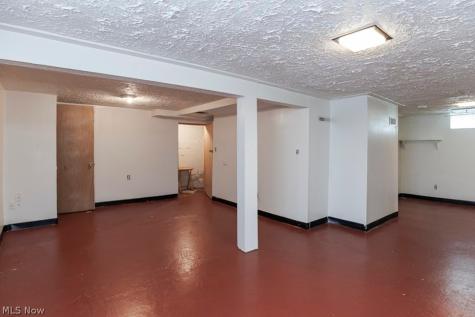 114 Sheriff Street Elyria OH 44035