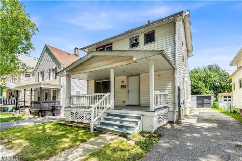 2153 W 106th Street Cleveland OH 44102