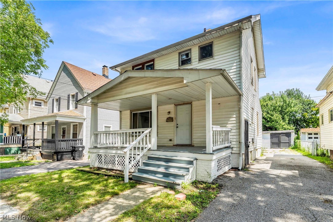2153 W 106th Street Cleveland OH 44102