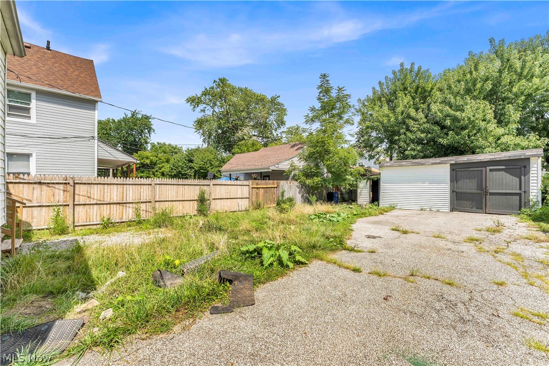 2153 W 106th Street Cleveland OH 44102