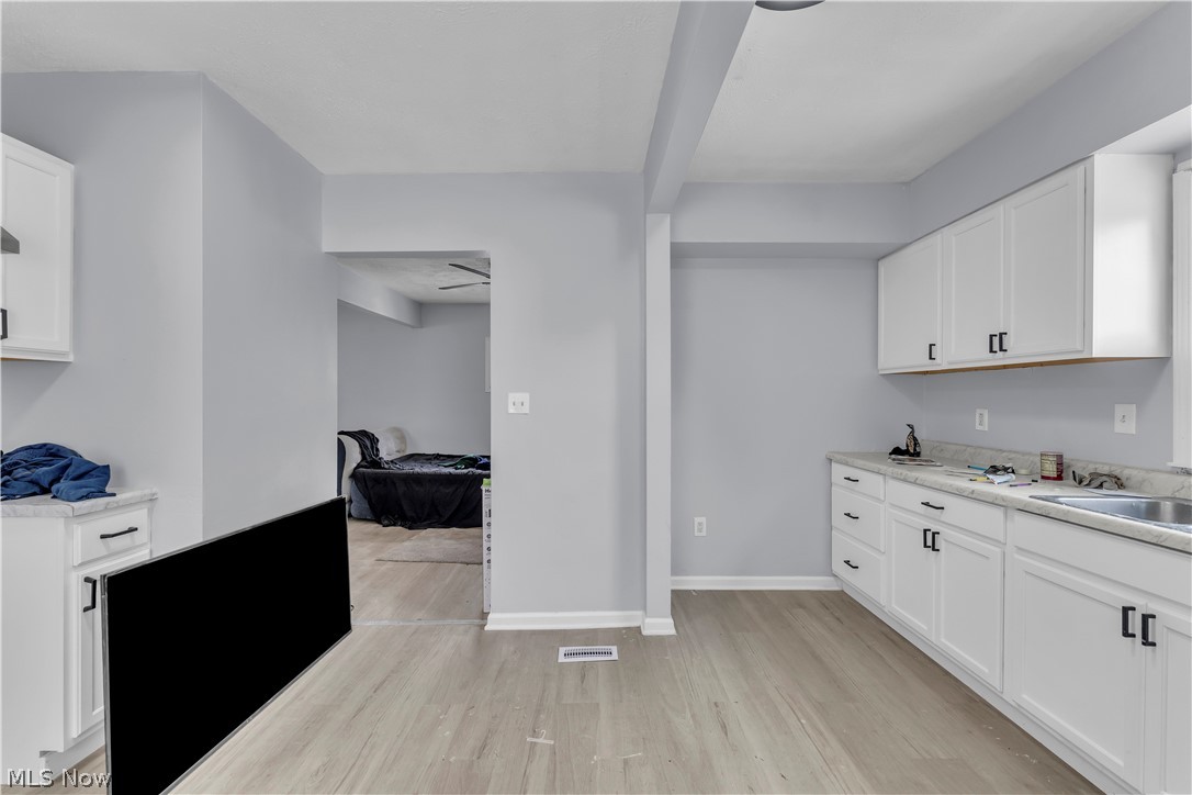 2153 W 106th Street Cleveland OH 44102