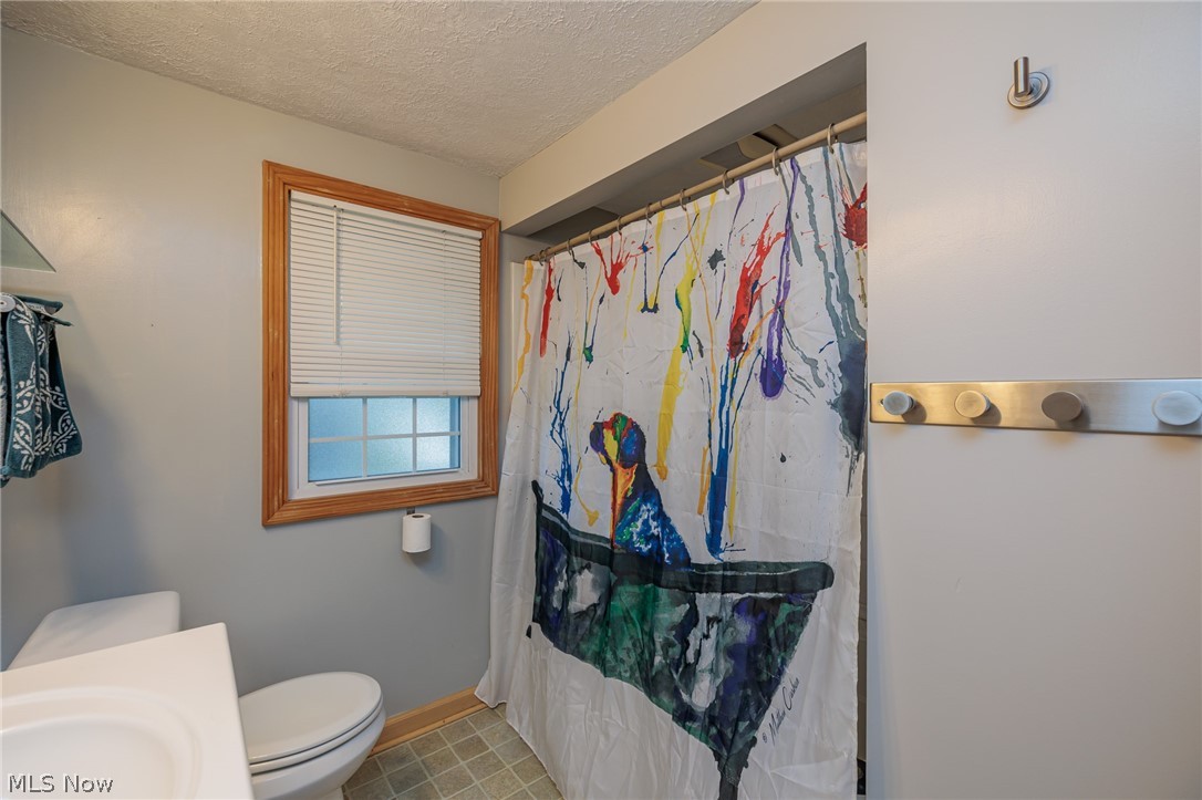 1949 Auten Drive Akron OH 44320