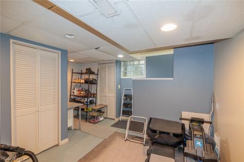 1949 Auten Drive Akron OH 44320