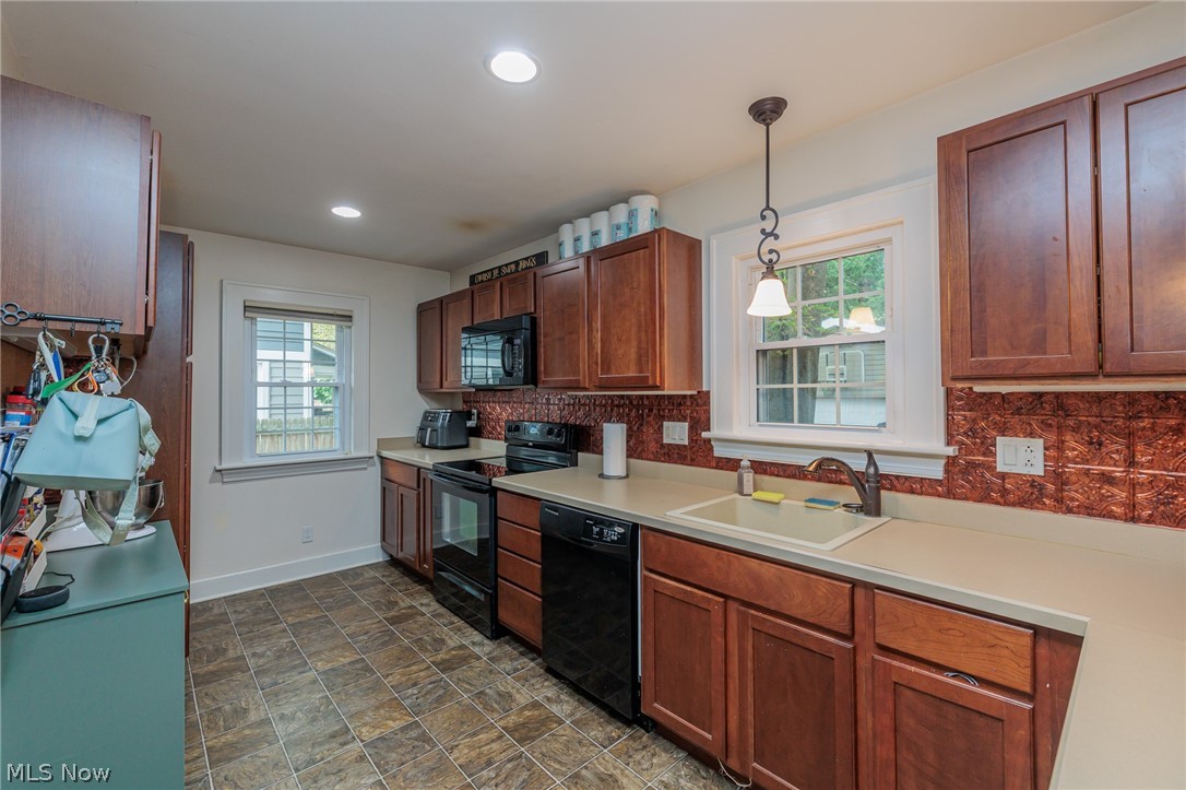 1949 Auten Drive Akron OH 44320