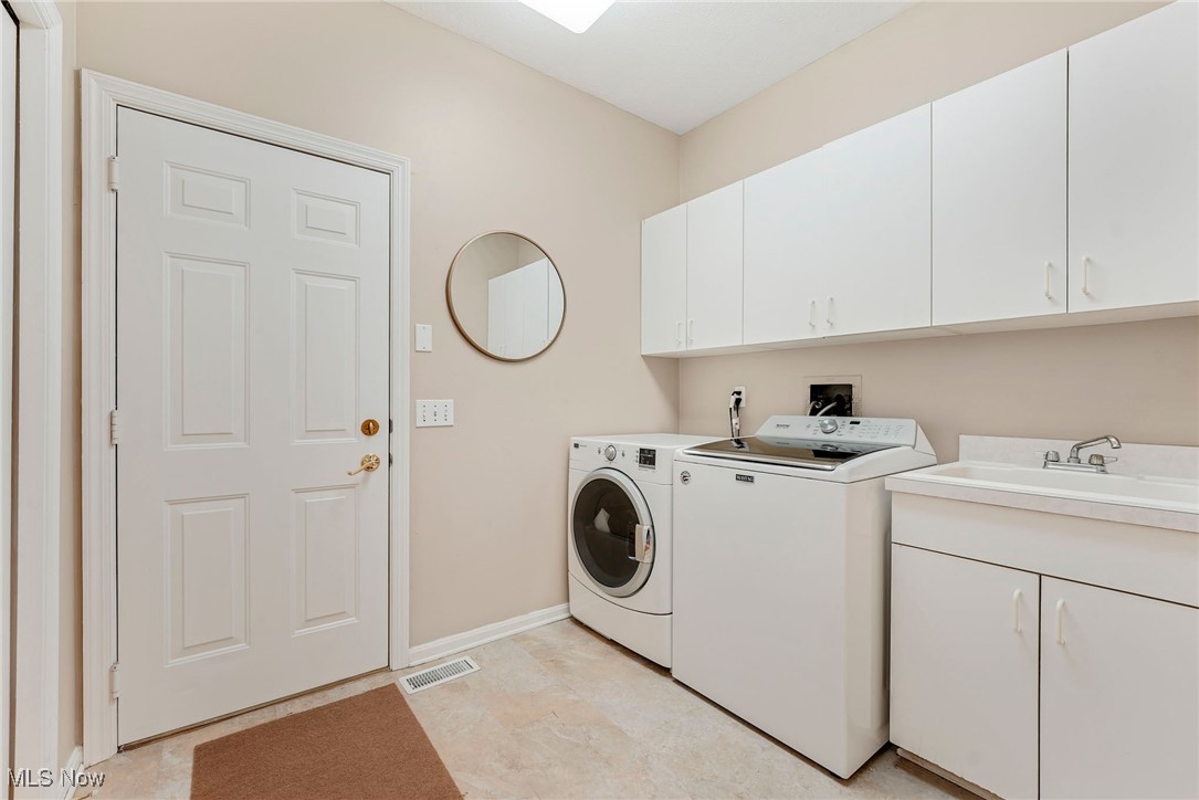 197 Raleigh Court Aurora OH 44202