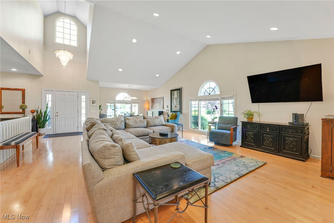 197 Raleigh Court Aurora OH 44202