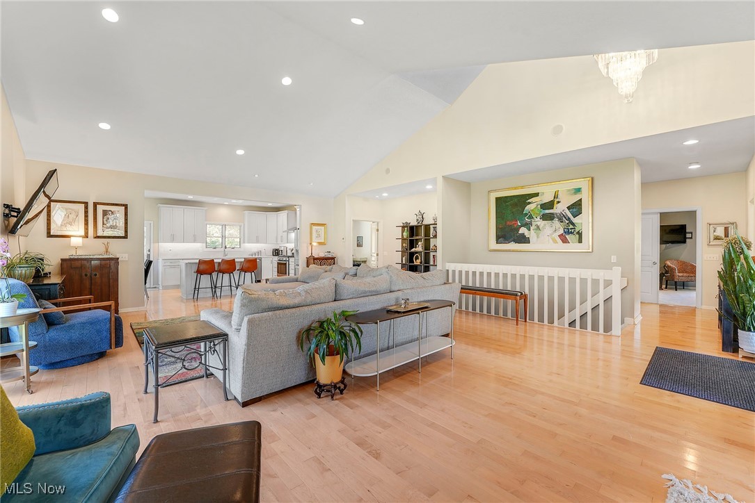 197 Raleigh Court Aurora OH 44202