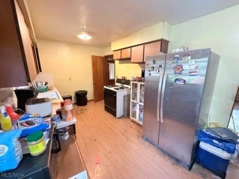 673 Rhoda Avenue Youngstown OH 44509