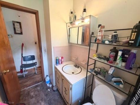 673 Rhoda Avenue Youngstown OH 44509