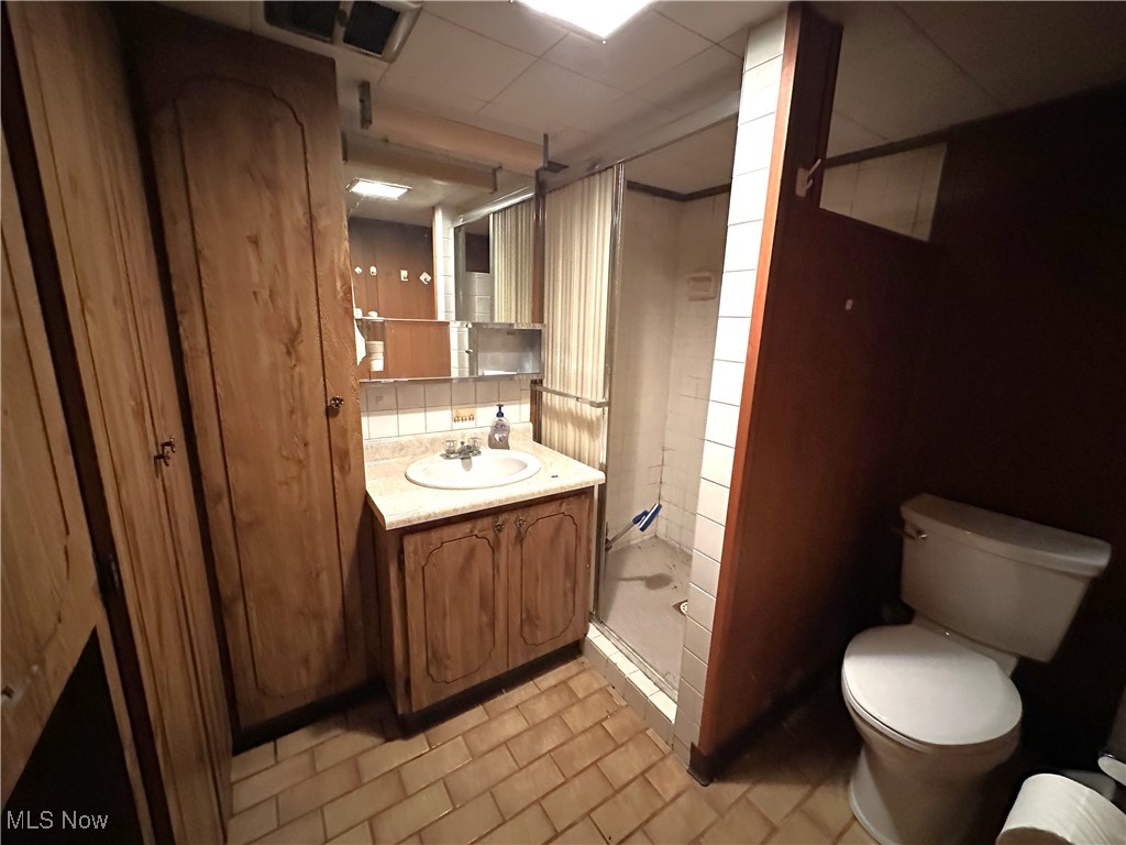 2023 Commerce Street Wellsburg WV 26070