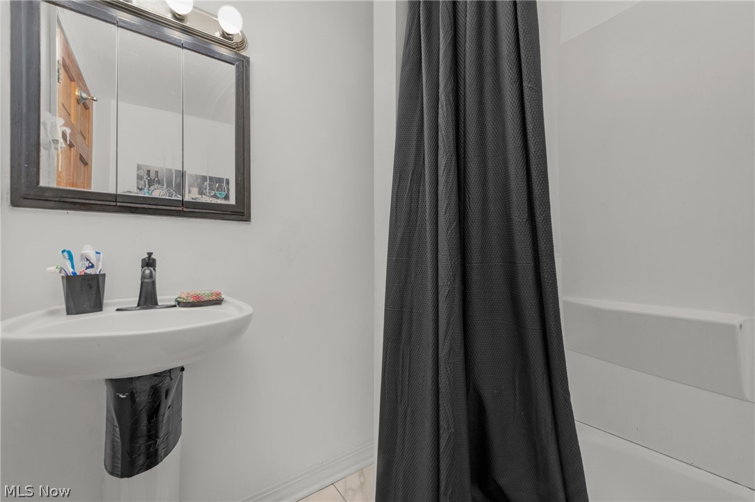 3344 W 120th Street Cleveland OH 44111