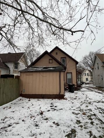2053 W 95th Street Cleveland OH 44102