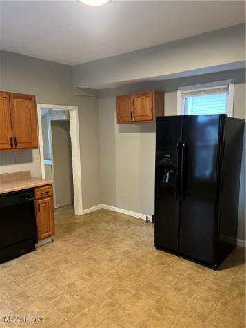 2053 W 95th Street Cleveland OH 44102