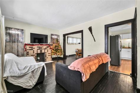 4225 W 50th Street Cleveland OH 44144