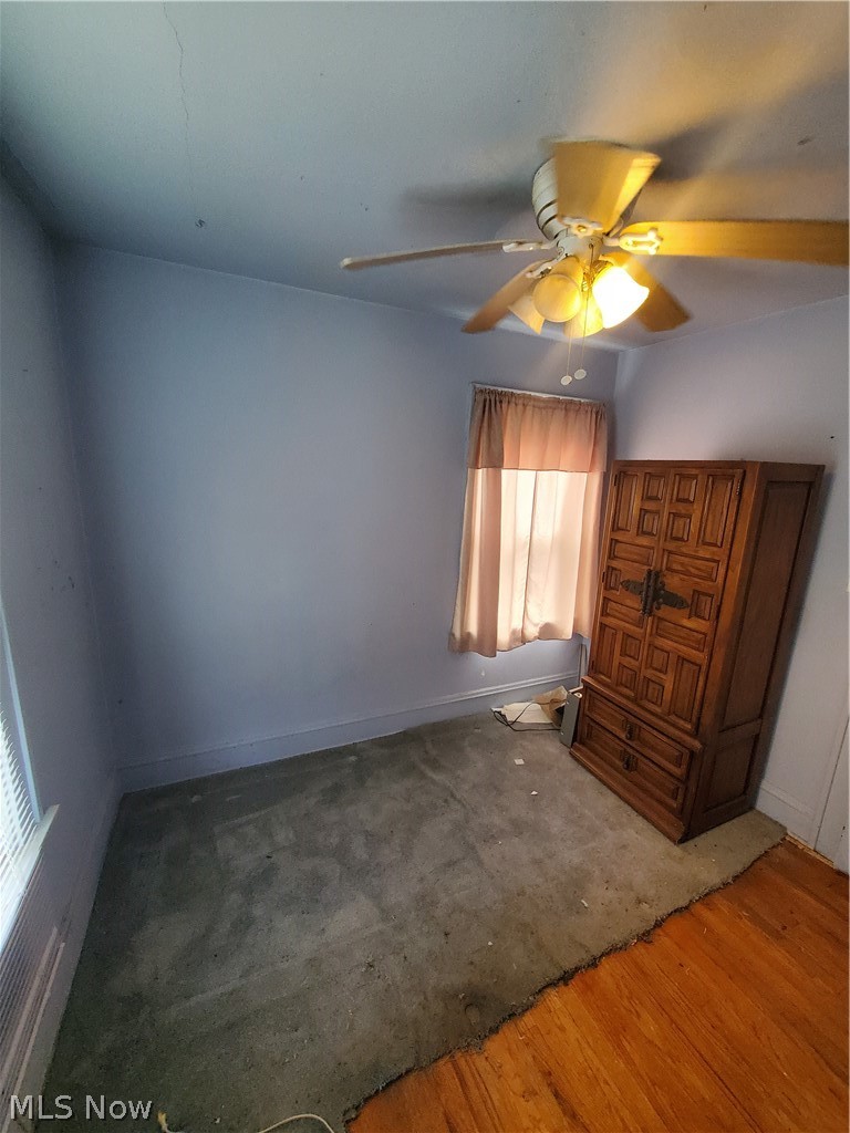 1439 Clermont Cleveland OH 44110