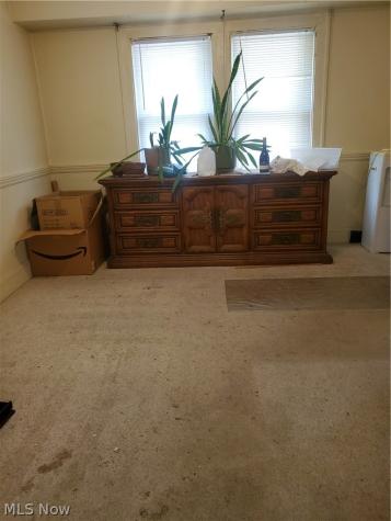1439 Clermont Cleveland OH 44110