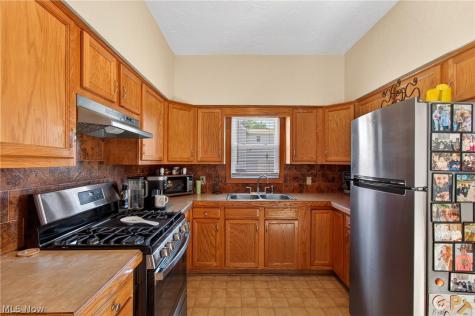 140 Smith Avenue NW Canton OH 44708