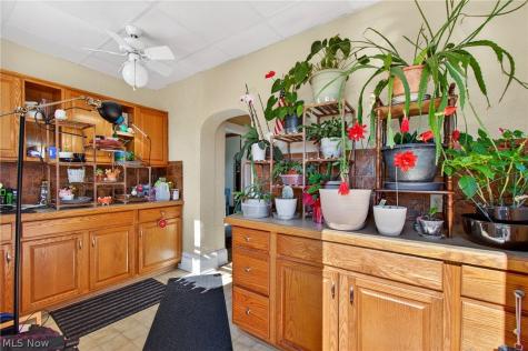 140 Smith Avenue NW Canton OH 44708