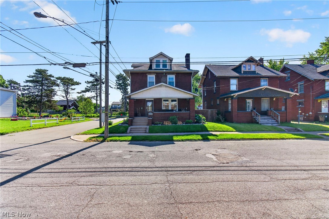 140 Smith Avenue NW Canton OH 44708