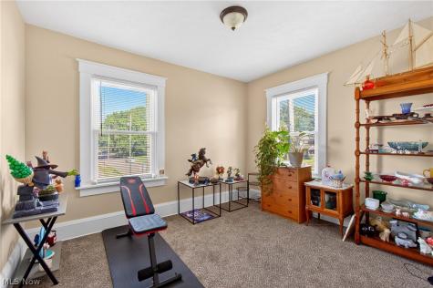 140 Smith Avenue NW Canton OH 44708
