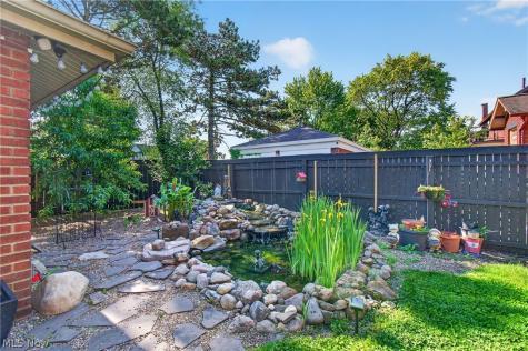 140 Smith Avenue NW Canton OH 44708