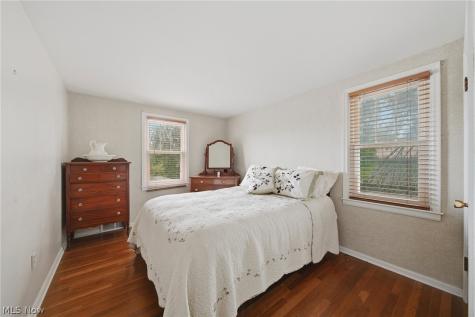 41 8th Street Barberton OH 44203