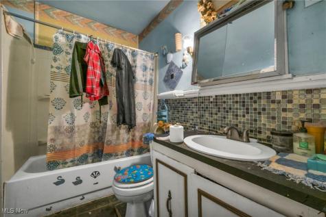 9700 Hilgert Drive Cleveland OH 44104