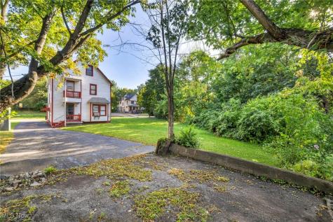 9700 Hilgert Drive Cleveland OH 44104