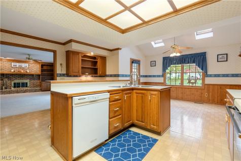 6913 Salerno Street NW Canton OH 44718